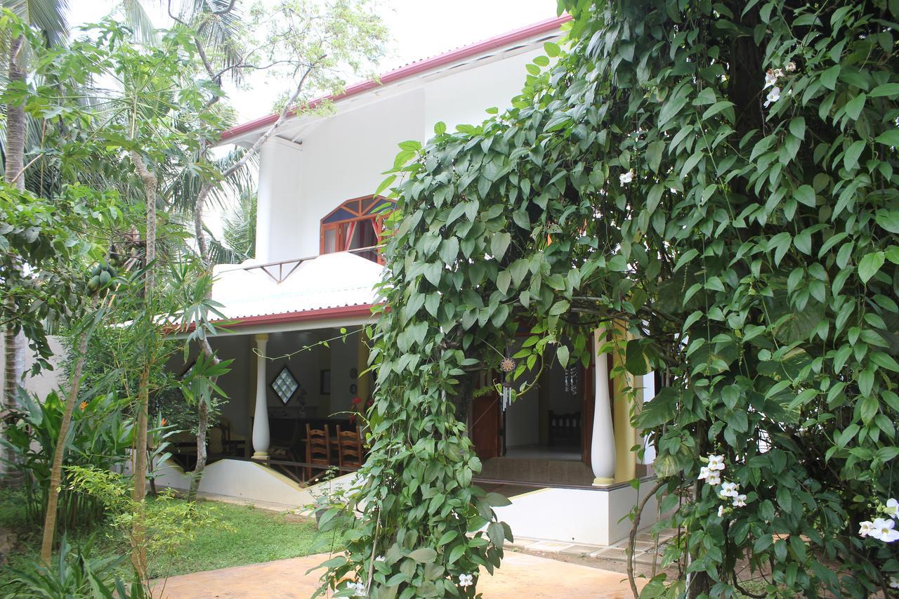 Dionis Villa Unawatuna Szoba fotó
